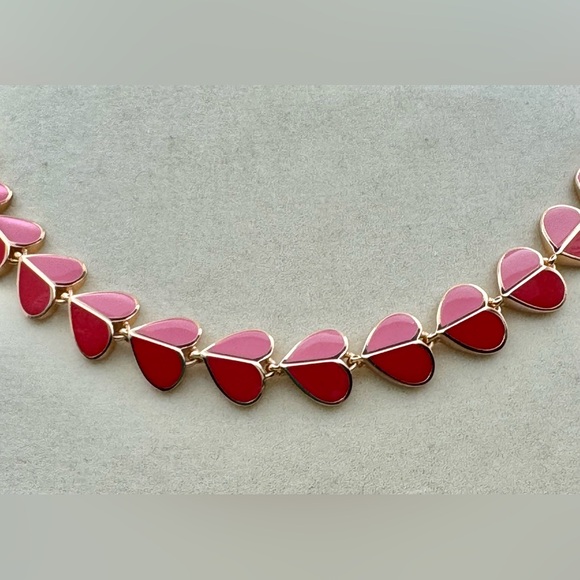 KATE SPADE Heritage Spade Necklace NWT Pink/Red
With/Dust Bag - Picture 2 of 8